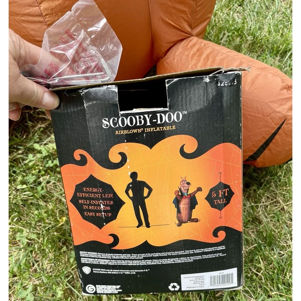 2018 Gemmy 5' T  Scooby Doo Vampire Halloween Giant Airblown Inflatable Lighted